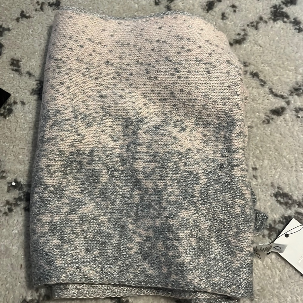 NWT Calvin Klein Scarf